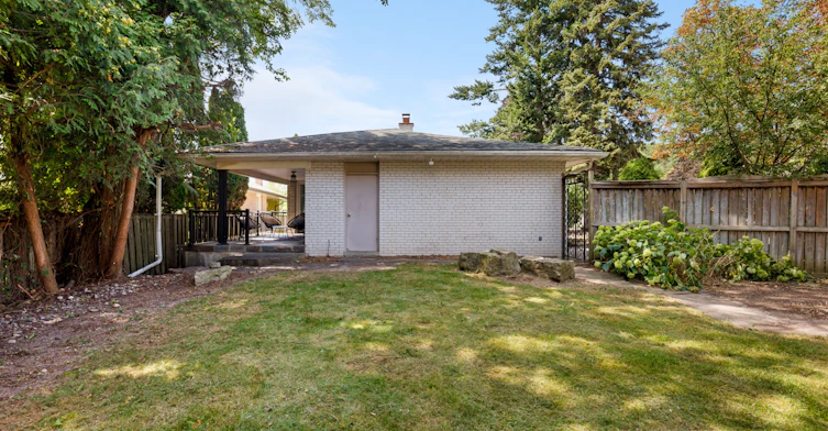 215 Edenbridge Drive, Toronto, ON, M9A 3G9 - 13