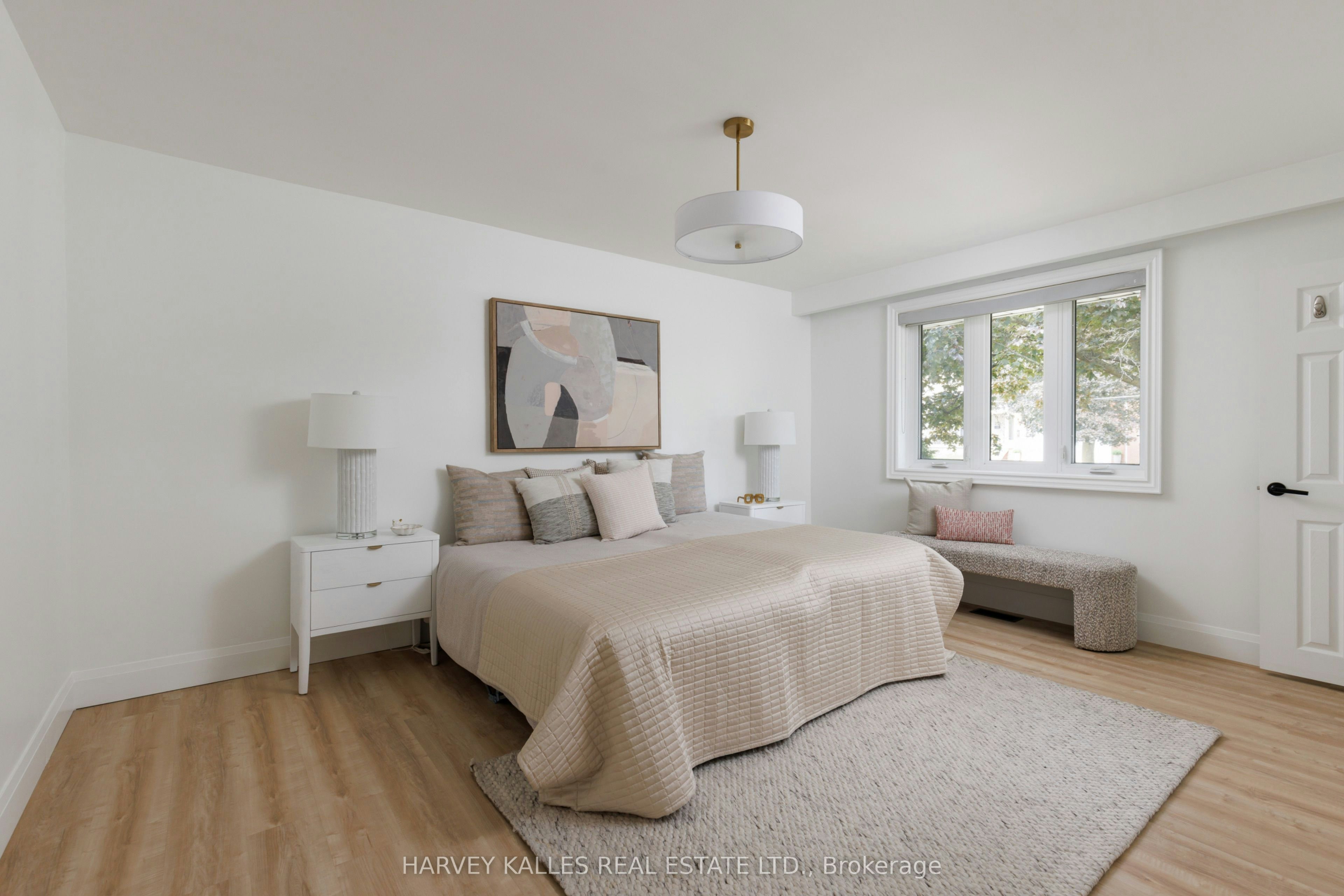 215 Edenbridge Drive, Toronto, ON, M9A 3G9 - 18