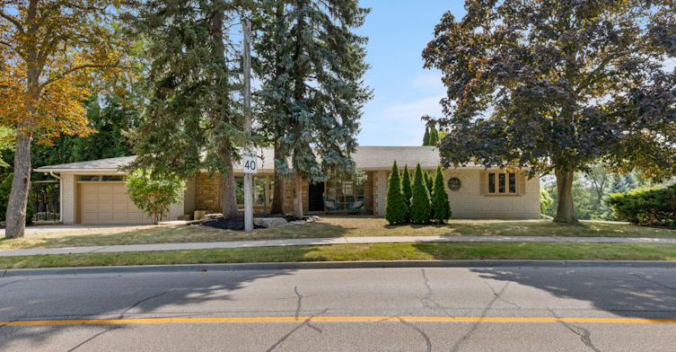 215 Edenbridge Drive, Toronto, ON, M9A 3G9 - 2