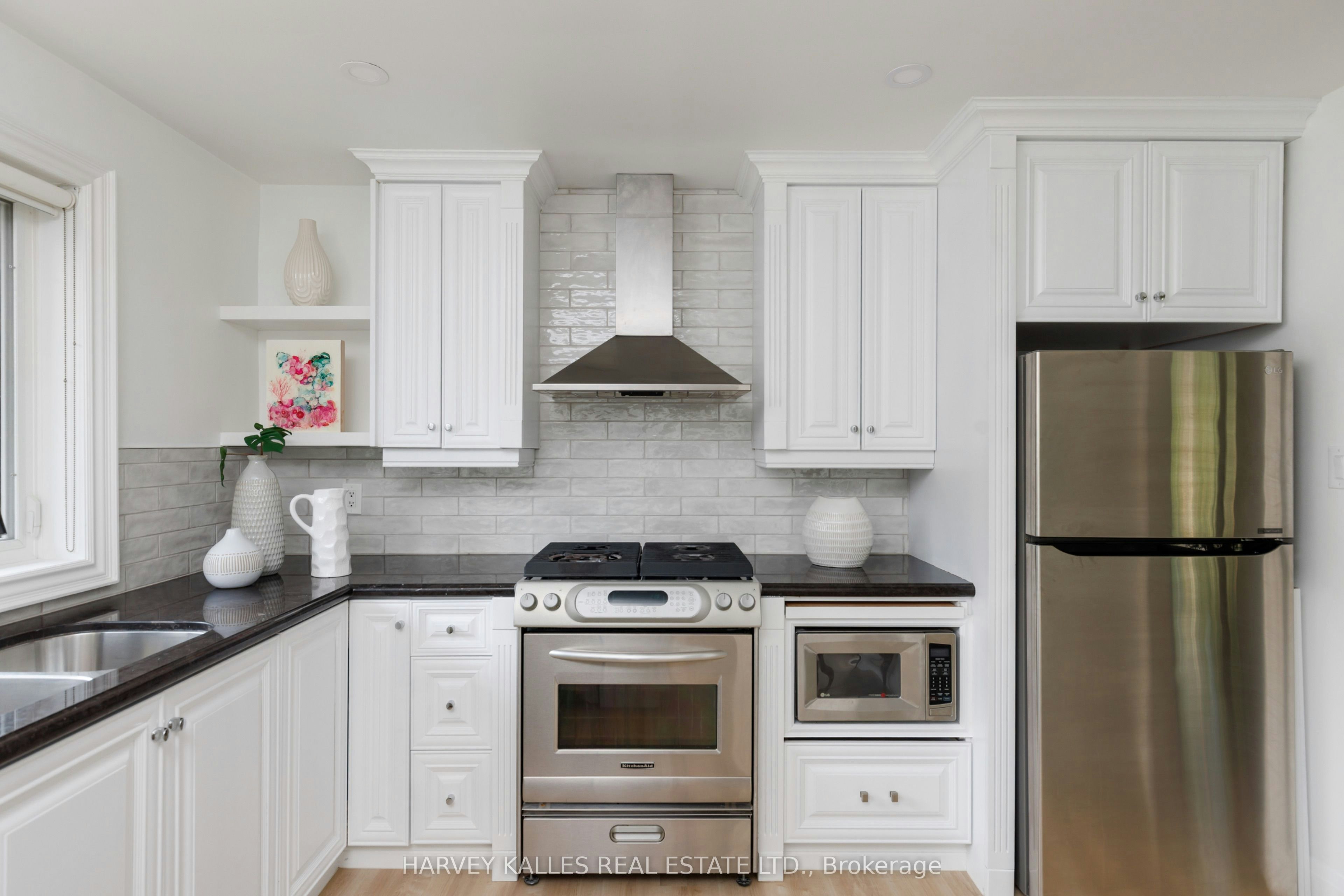 215 Edenbridge Drive, Toronto, ON, M9A 3G9 - 16