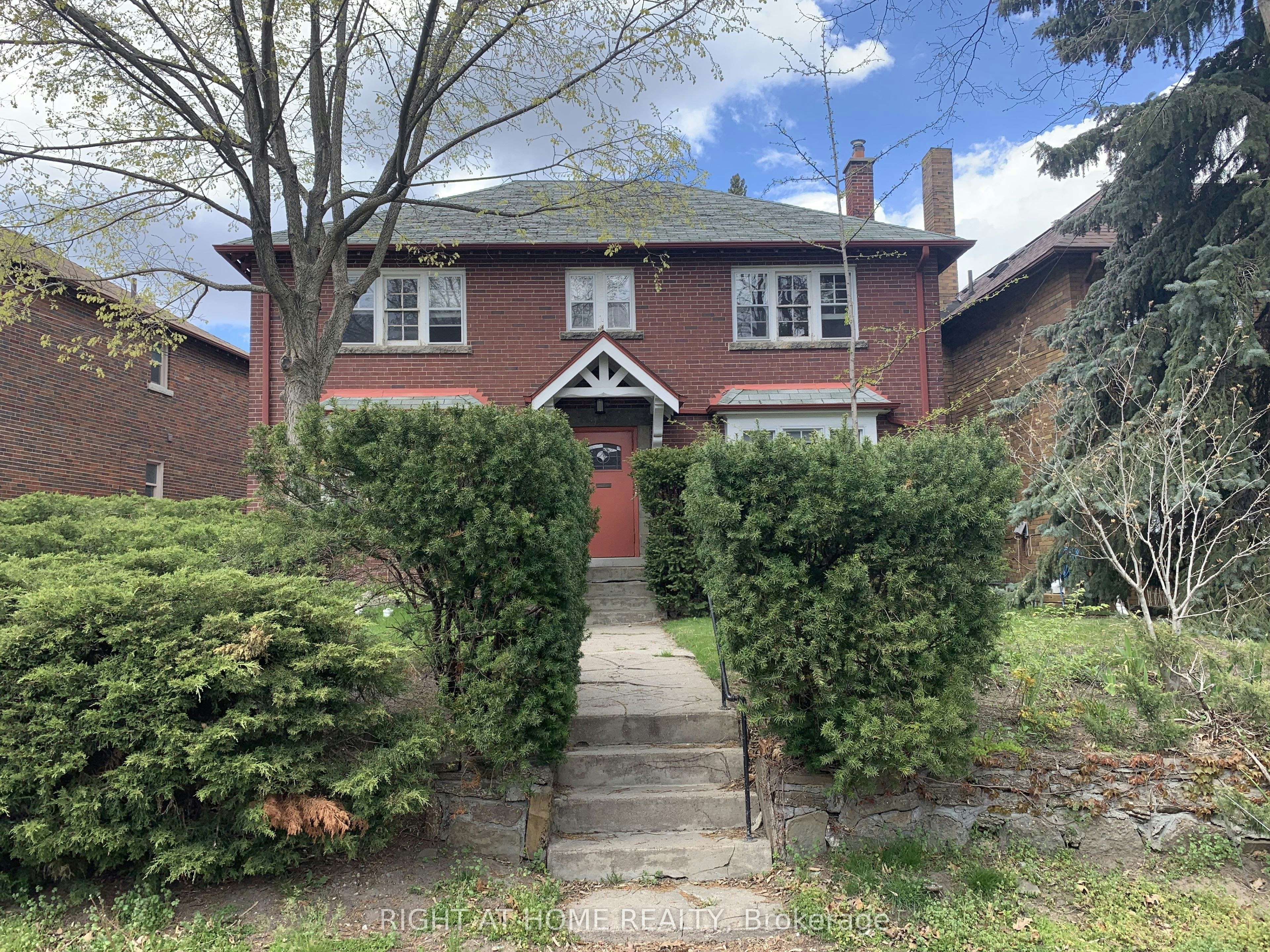 5-11 Rivercrest Road, Toronto, ON, M6S 4H4