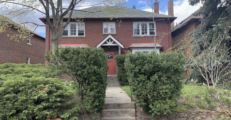5-11 Rivercrest Road, Toronto, ON, M6S 4H4