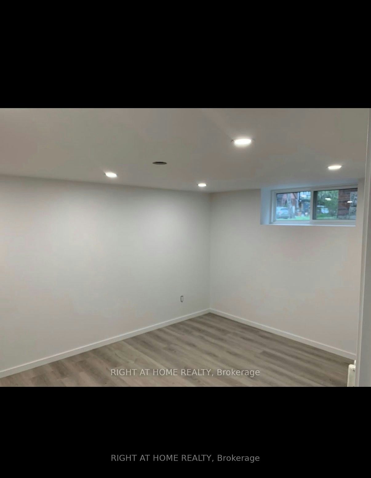 5-11 Rivercrest Road, Toronto, ON, M6S 4H4 - 7