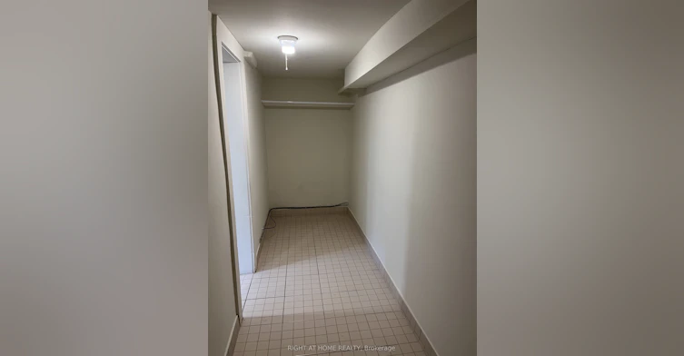 5-11 Rivercrest Road, Toronto, ON, M6S 4H4 - 9