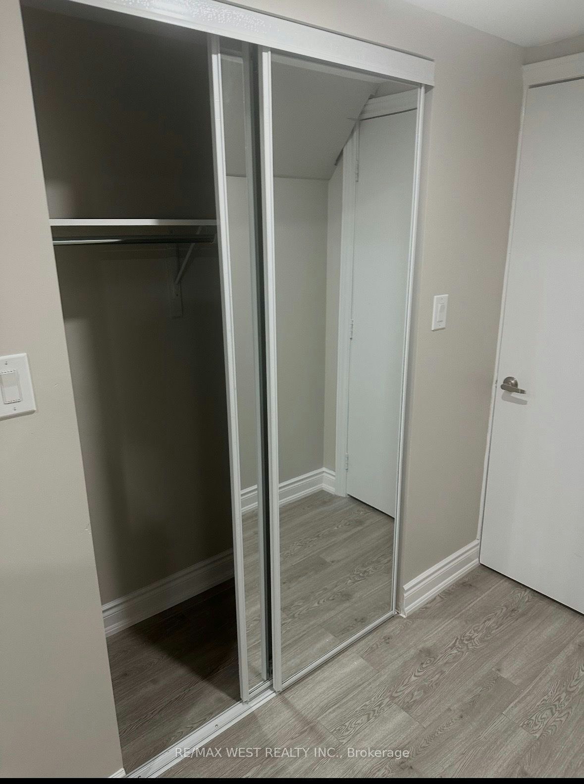 5 Bryony Road, Brampton, ON, L7A 0G2 - 8