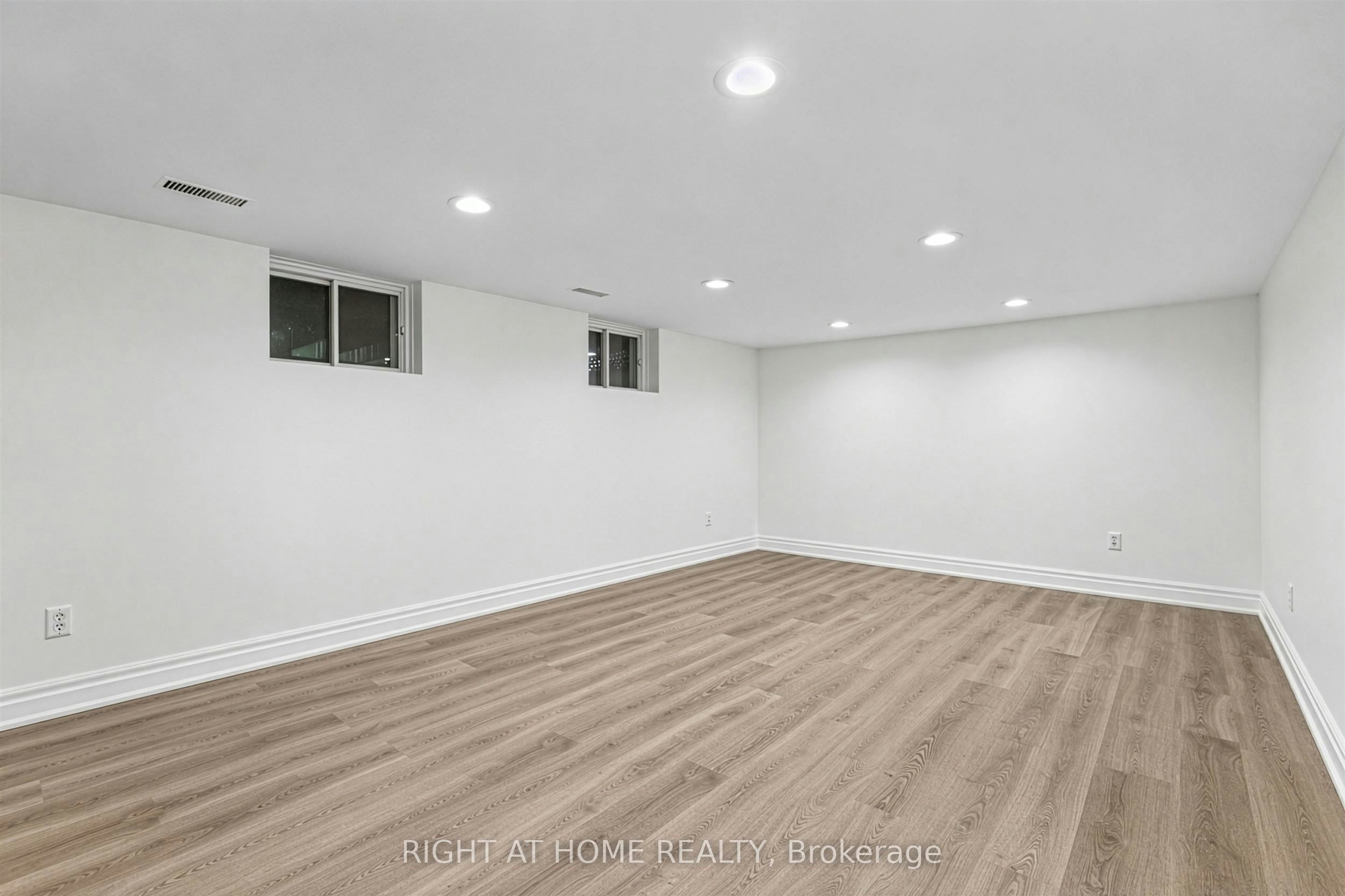 50 Gardenvale Road, Toronto, ON, M8Z 4C3 - 35