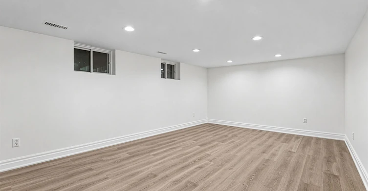 50 Gardenvale Road, Toronto, ON, M8Z 4C3 - 35