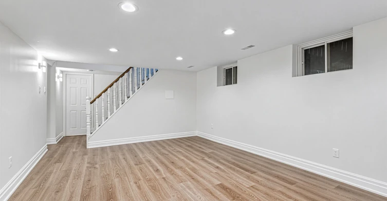 50 Gardenvale Road, Toronto, ON, M8Z 4C3 - 36