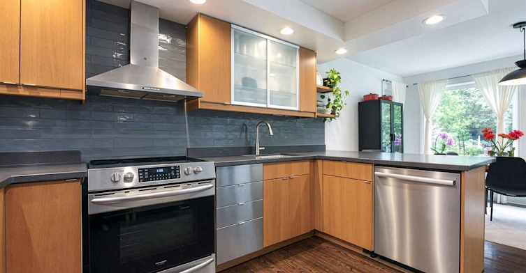 50 Gardenvale Road, Toronto, ON, M8Z 4C3 - 12