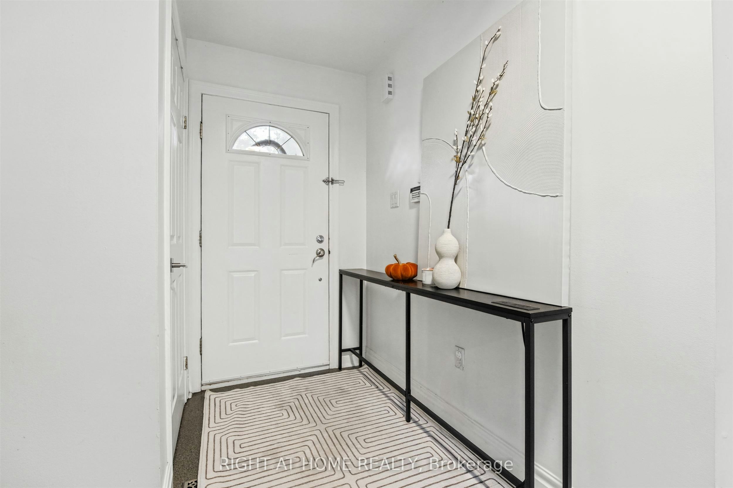 50 Gardenvale Road, Toronto, ON, M8Z 4C3 - 3