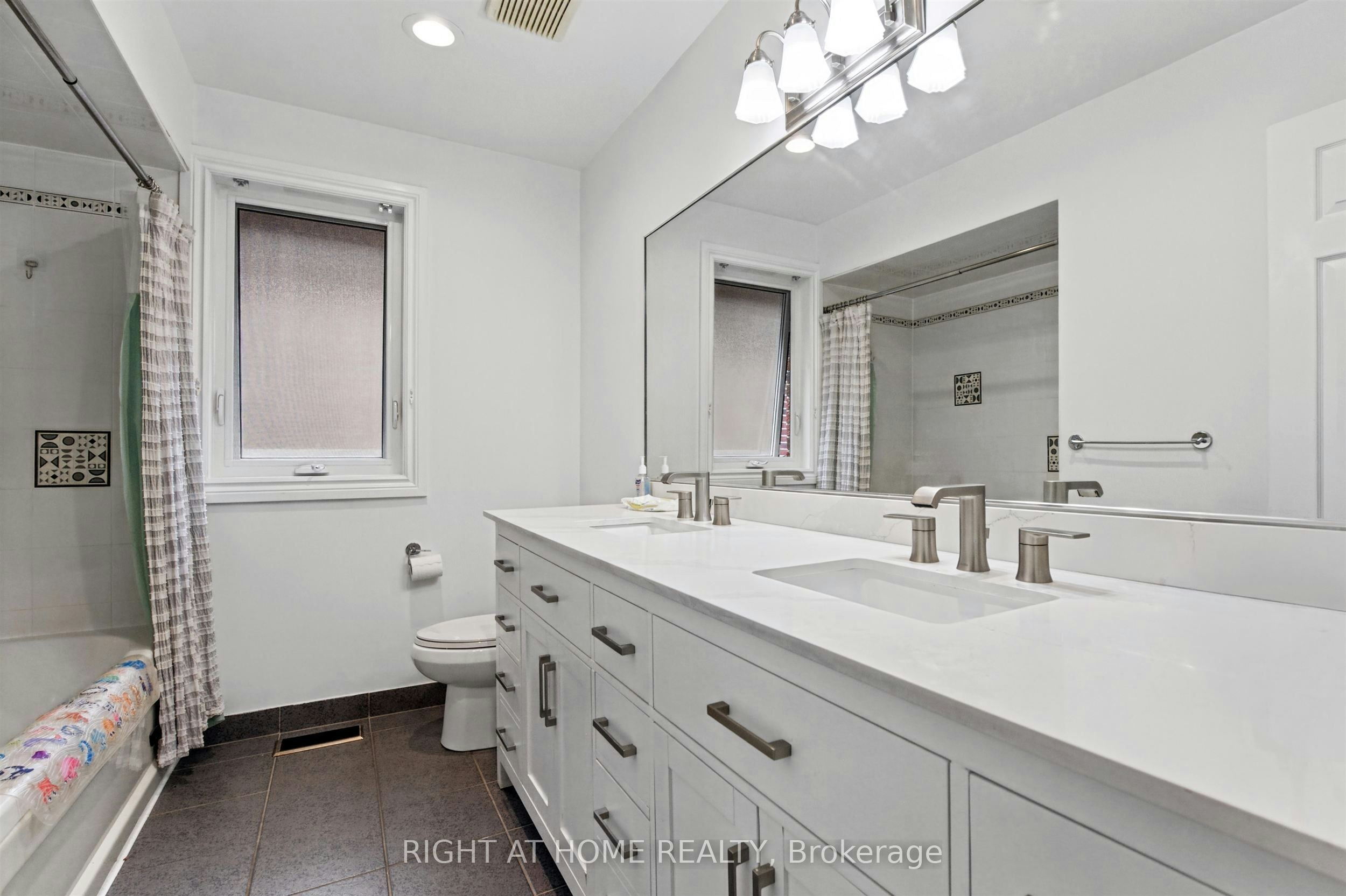 50 Gardenvale Road, Toronto, ON, M8Z 4C3 - 33