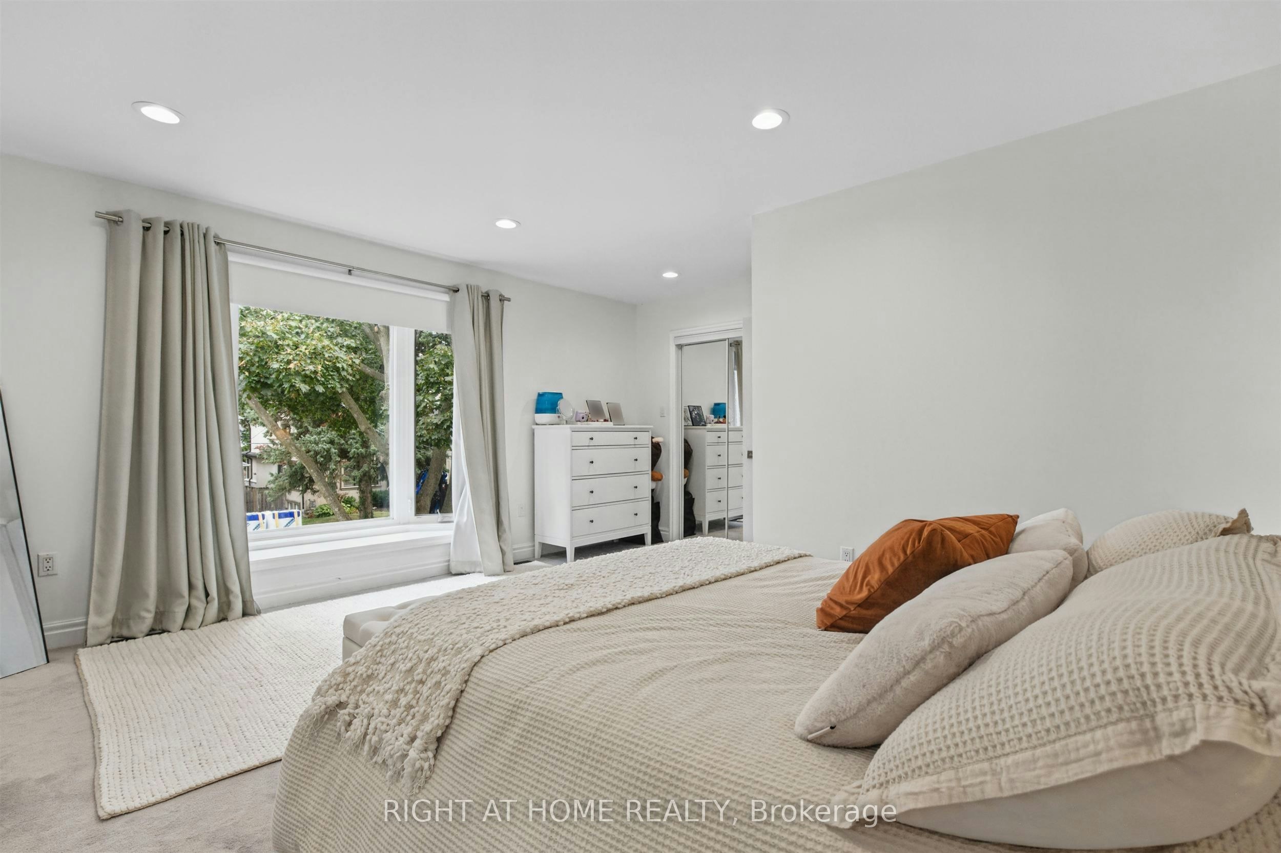 50 Gardenvale Road, Toronto, ON, M8Z 4C3 - 24