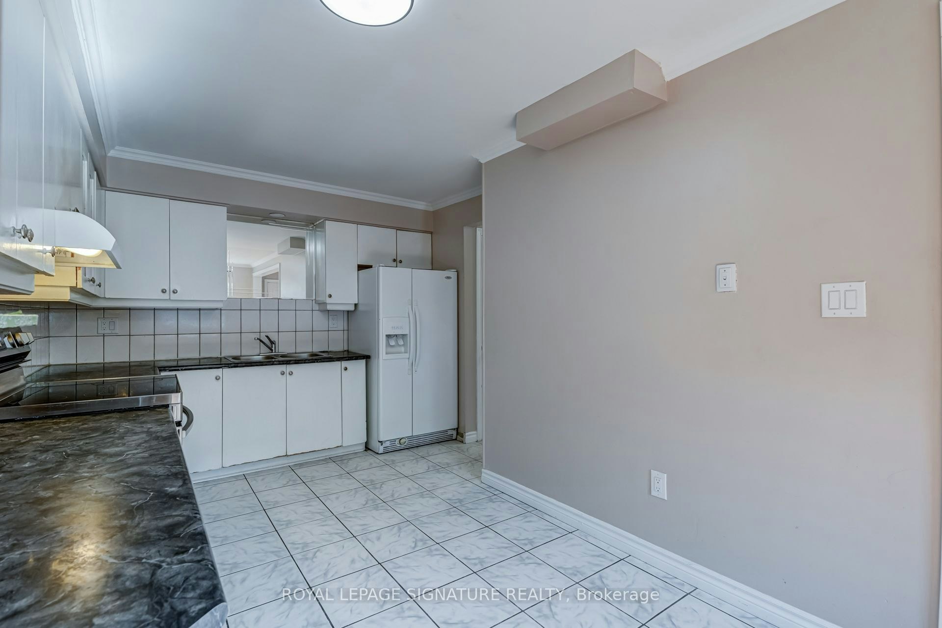 14-2340 Bromsgrove Road, Mississauga, ON, L5J 4A2 - 14