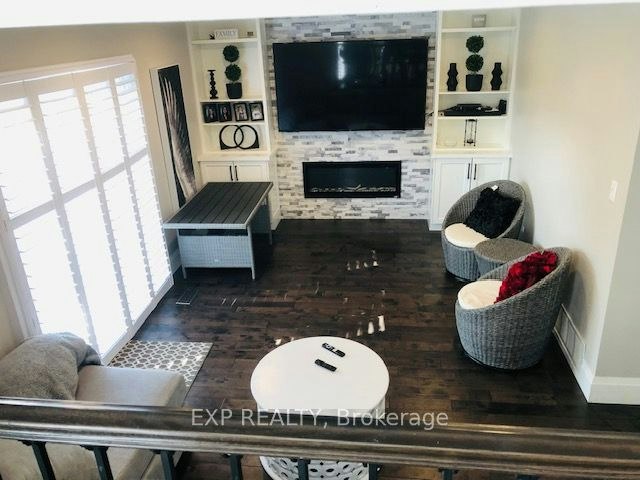 30 Somerset Drive, Brampton, ON, L6Z 1C7 - 2