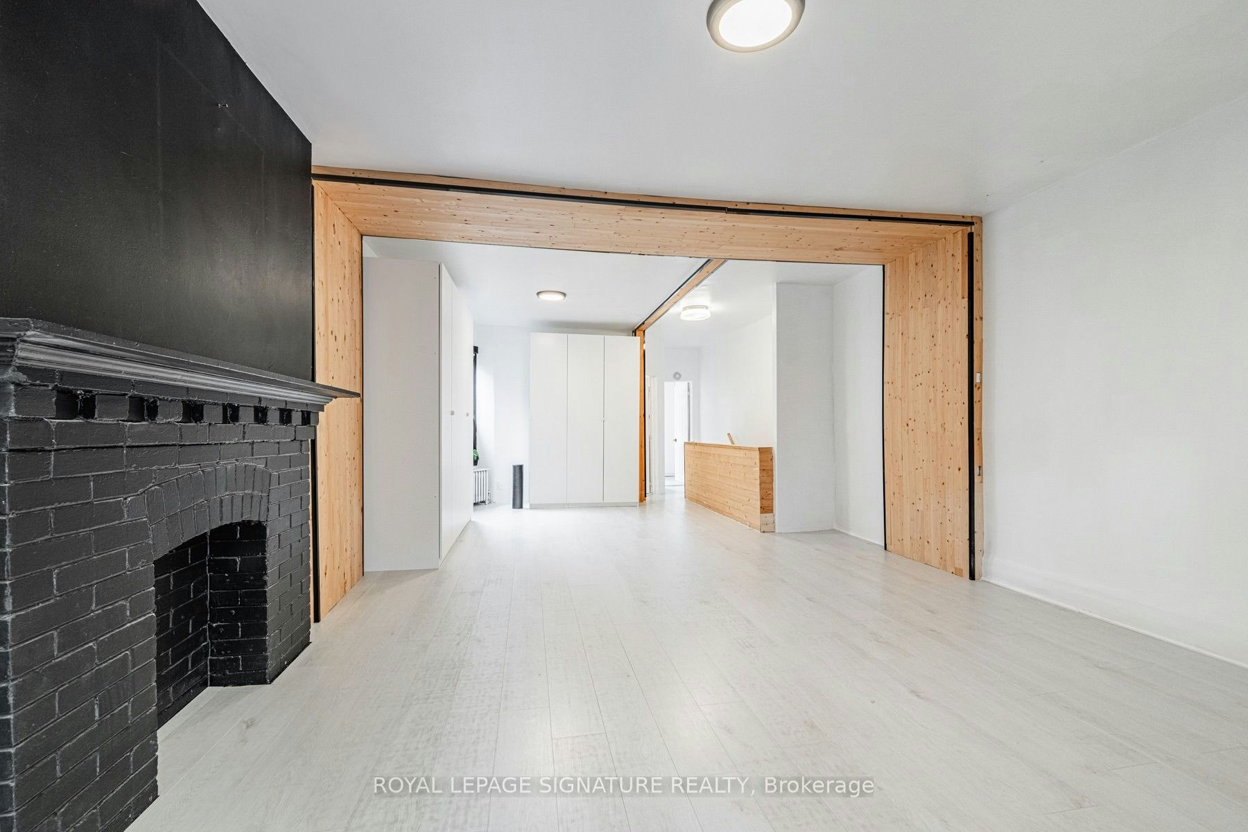 8 Adrian Avenue, Toronto, ON, M6N 1A1 - 13