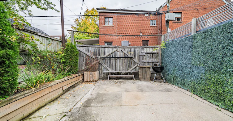8 Adrian Avenue, Toronto, ON, M6N 1A1 - 20