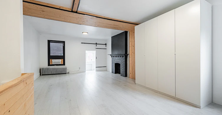 8 Adrian Avenue, Toronto, ON, M6N 1A1 - 14