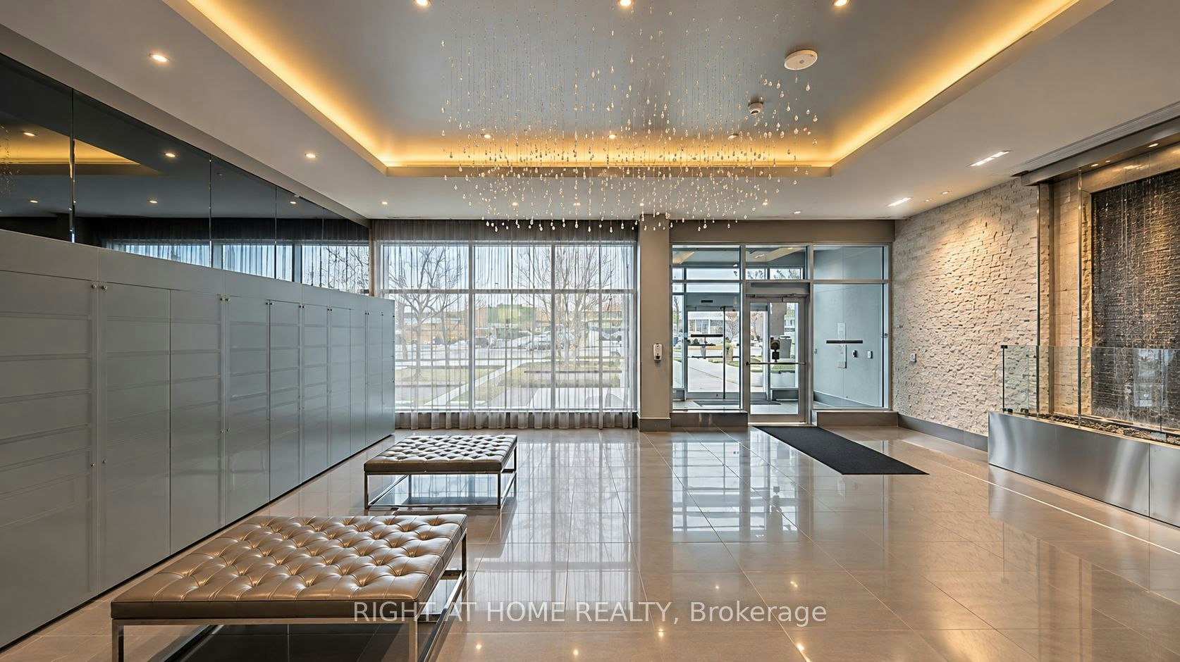 315-55 Speers Road, Oakville, ON, L6K 0H9 - 3