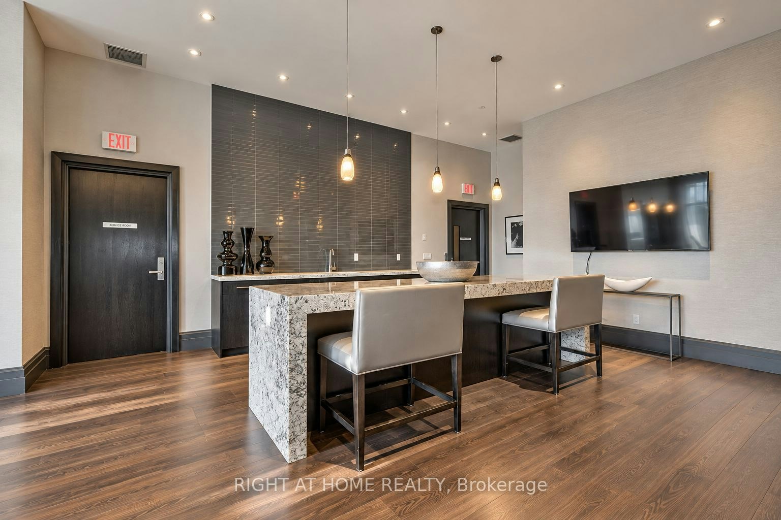 315-55 Speers Road, Oakville, ON, L6K 0H9 - 21