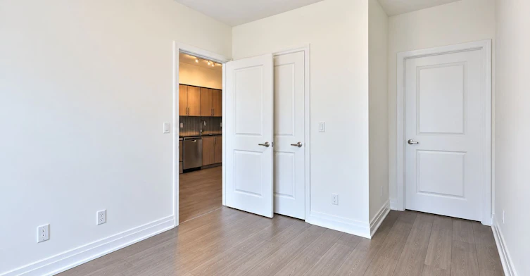 315-55 Speers Road, Oakville, ON, L6K 0H9 - 11