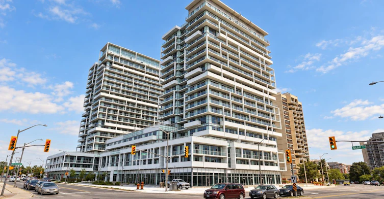 315-55 Speers Road, Oakville, ON, L6K 0H9 - 2