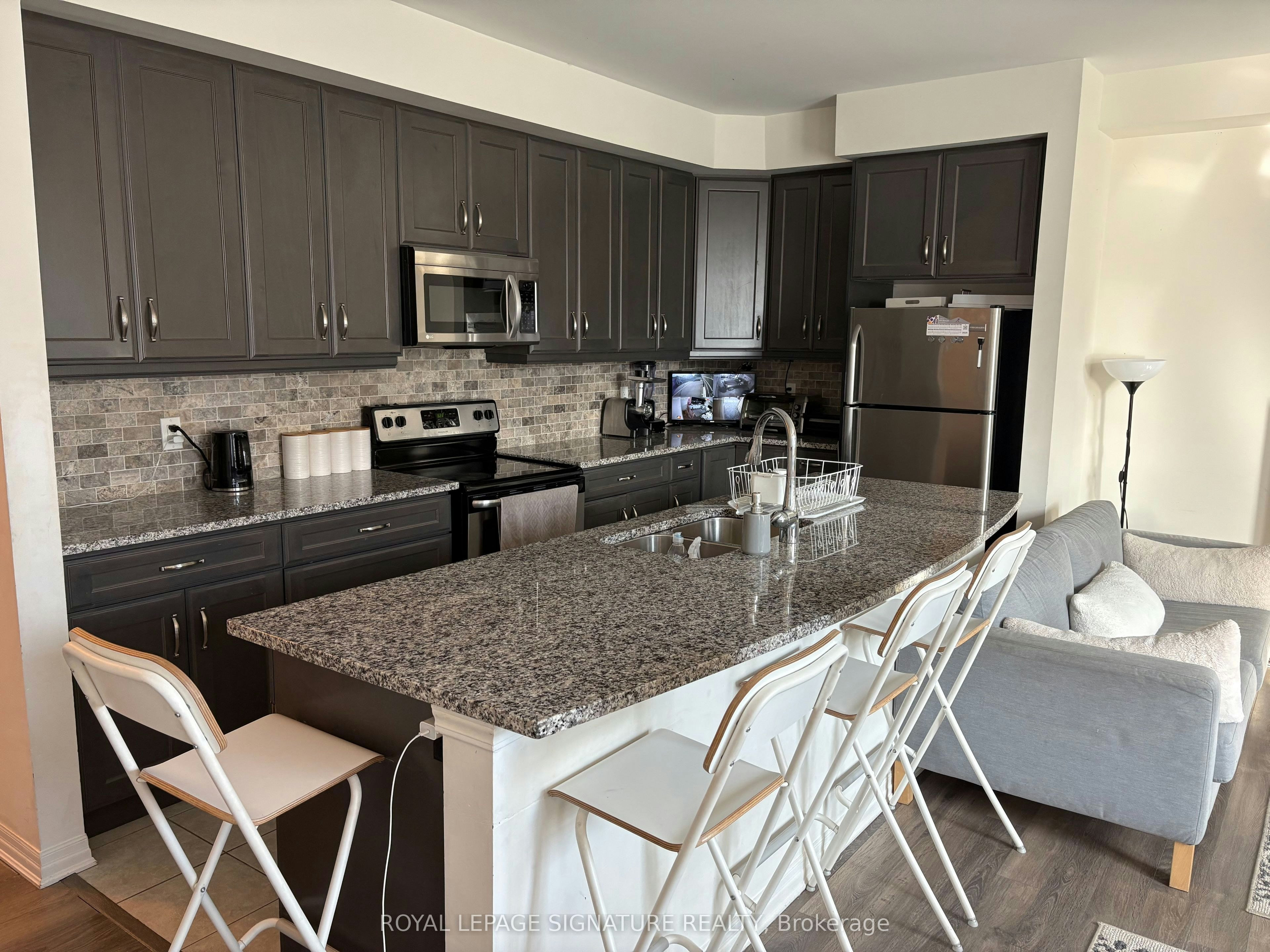 3070 George Savage Avenue, Oakville, ON, L6M 4M2 - 6