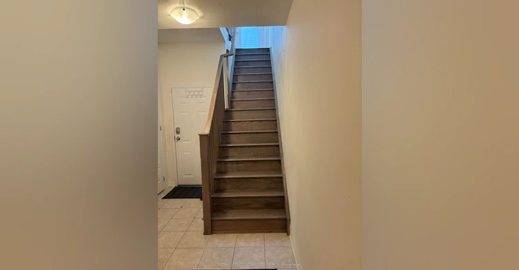 3070 George Savage Avenue, Oakville, ON, L6M 4M2 - 2