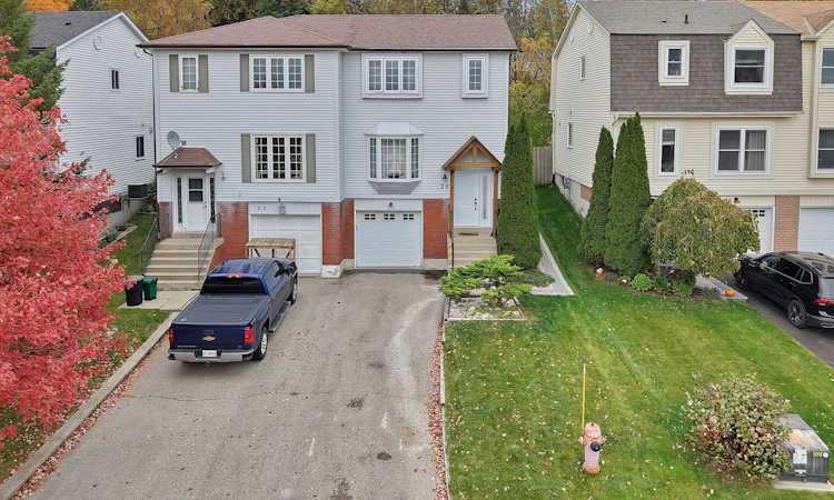 20 Lakeview Court
