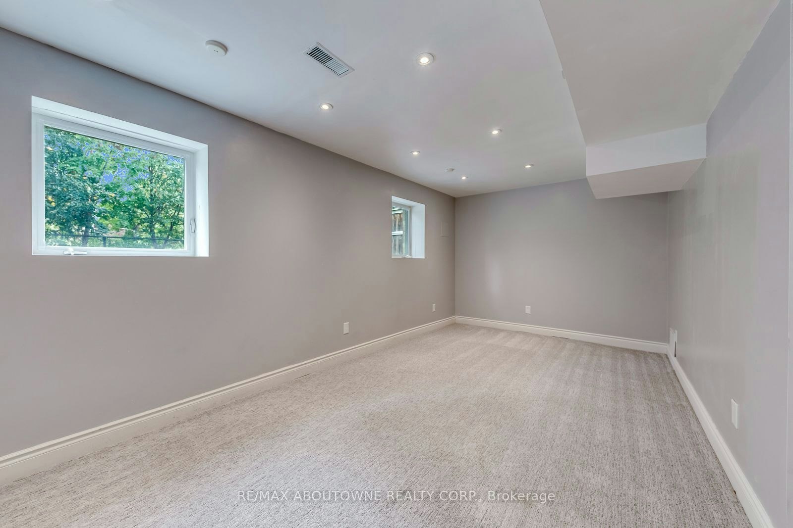 3234 Sharp Road, Burlington, ON, L7M 0H5 - 25