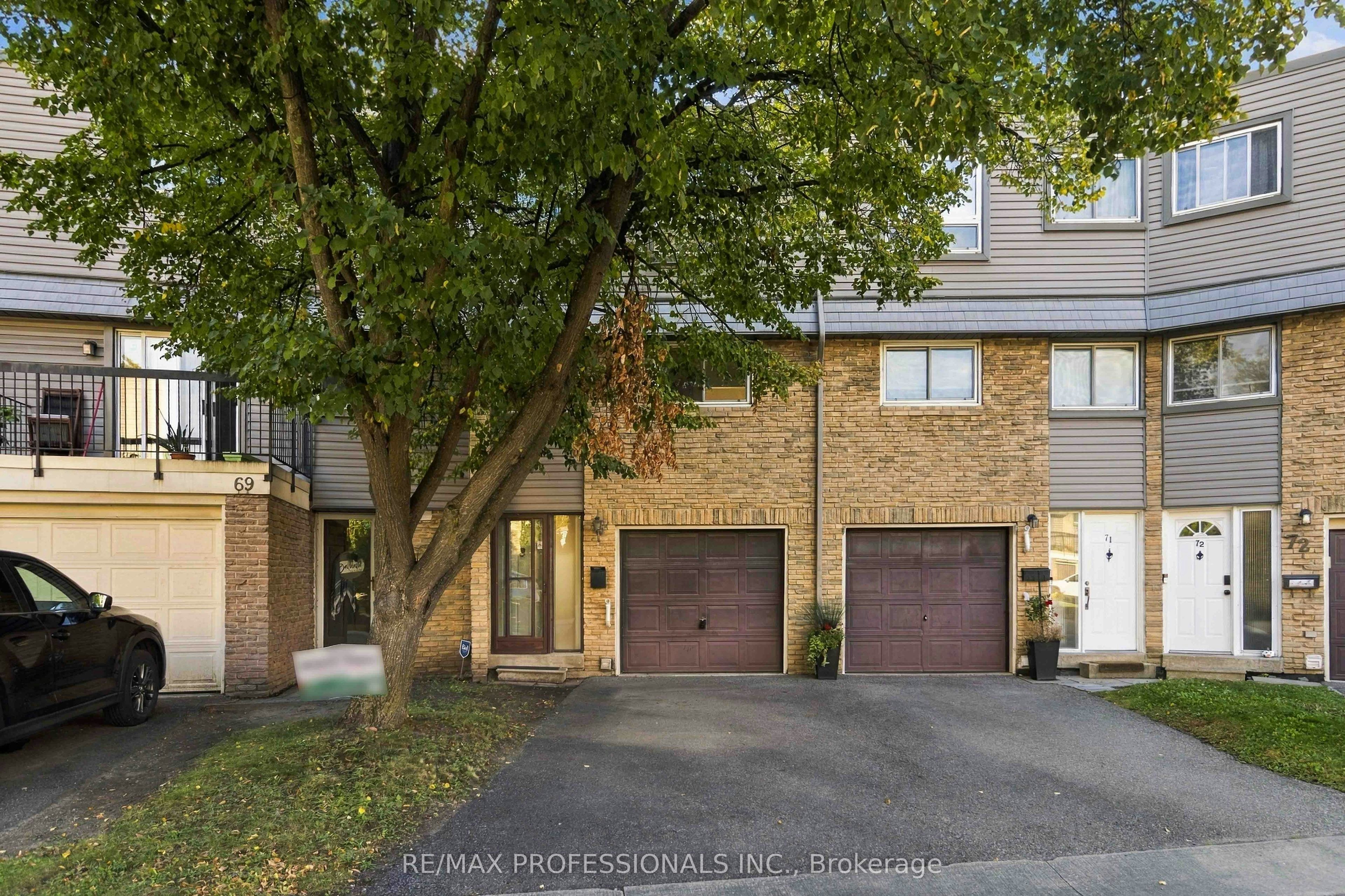 70-2315 Bromsgrove Road, Mississauga, ON, L5J 4A6
