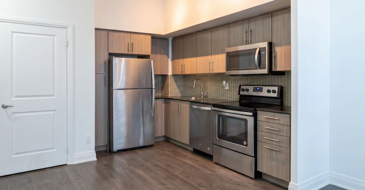 105-55 Speers Road, Oakville, ON, L6K 3R6 - 4