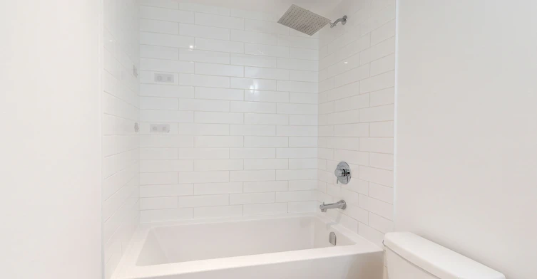 105-55 Speers Road, Oakville, ON, L6K 3R6 - 9