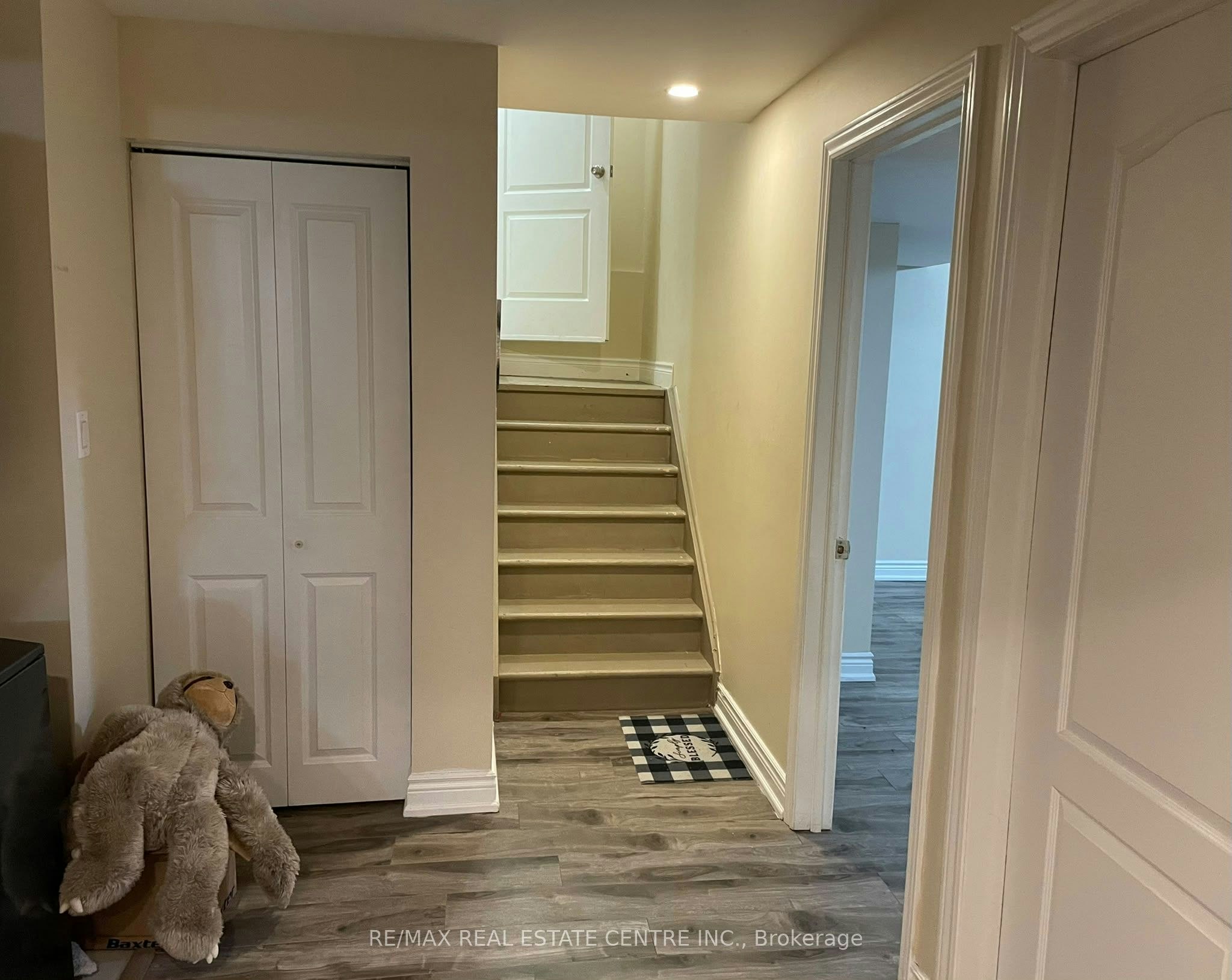BSMT-5496 Meadowcrest Avenue, Mississauga, ON, L5M 0W3 - 2