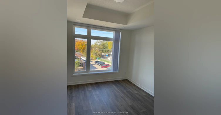 405-160 Canon Jackson Drive, Toronto, ON, M6M 0B6 - 12