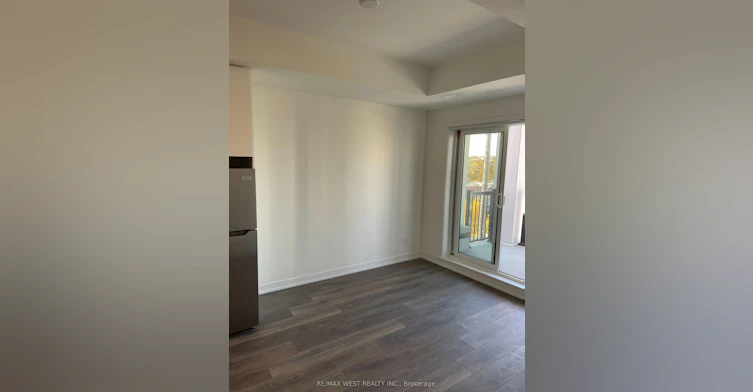 405-160 Canon Jackson Drive, Toronto, ON, M6M 0B6 - 10