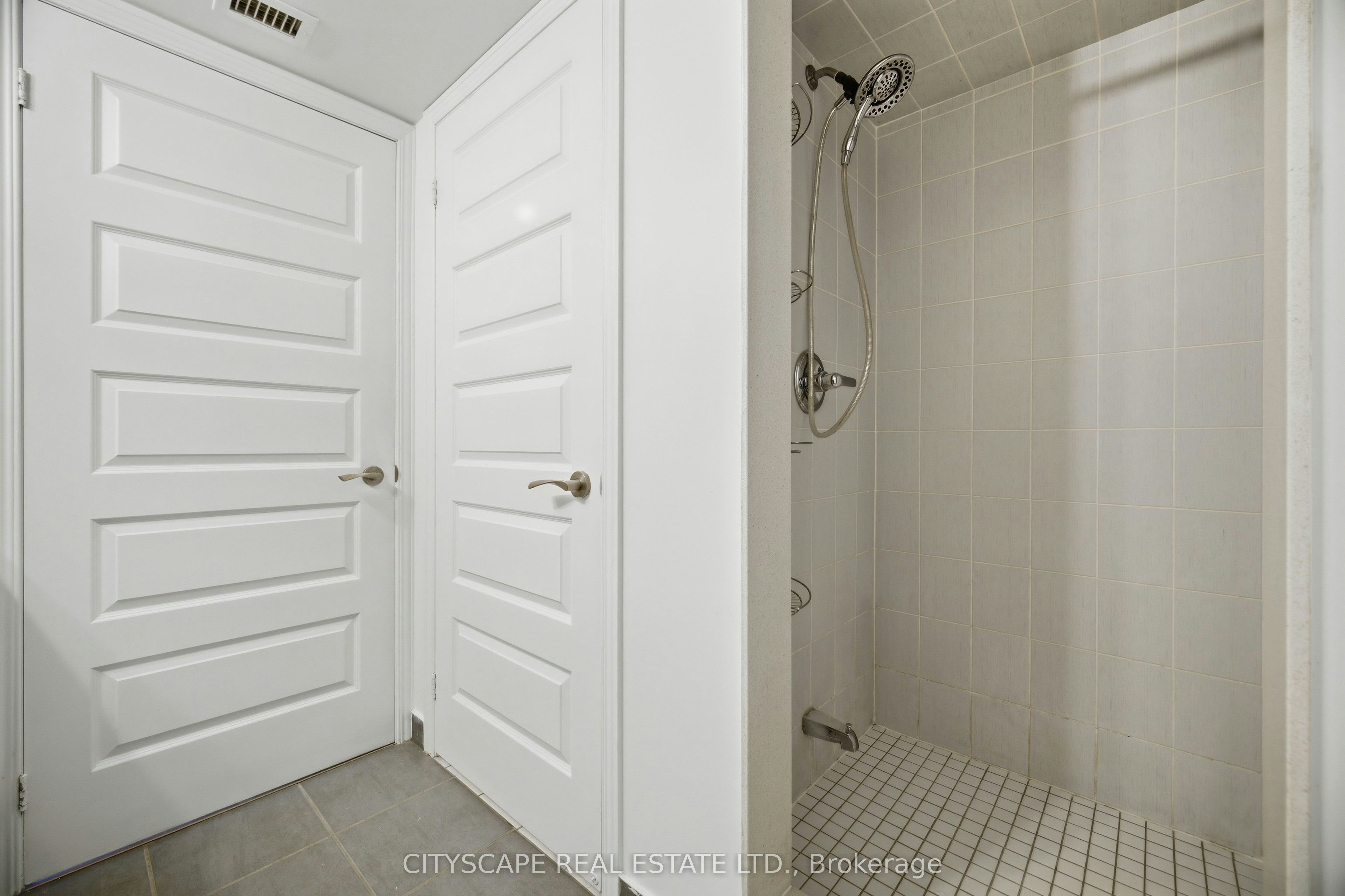 1601-215 Queen Street W, Brampton, ON, L6W 0A9 - 20
