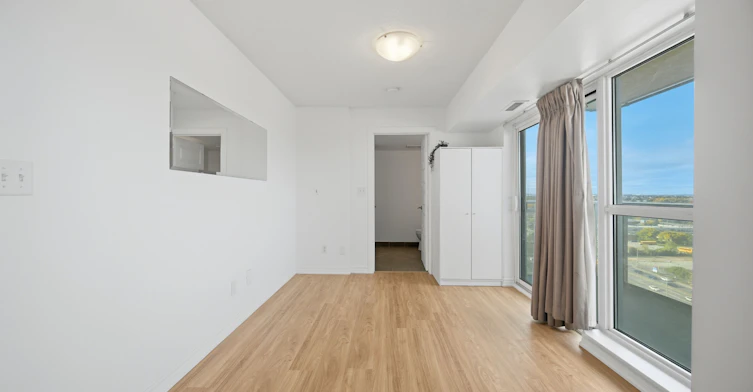 1601-215 Queen Street W, Brampton, ON, L6W 0A9 - 16