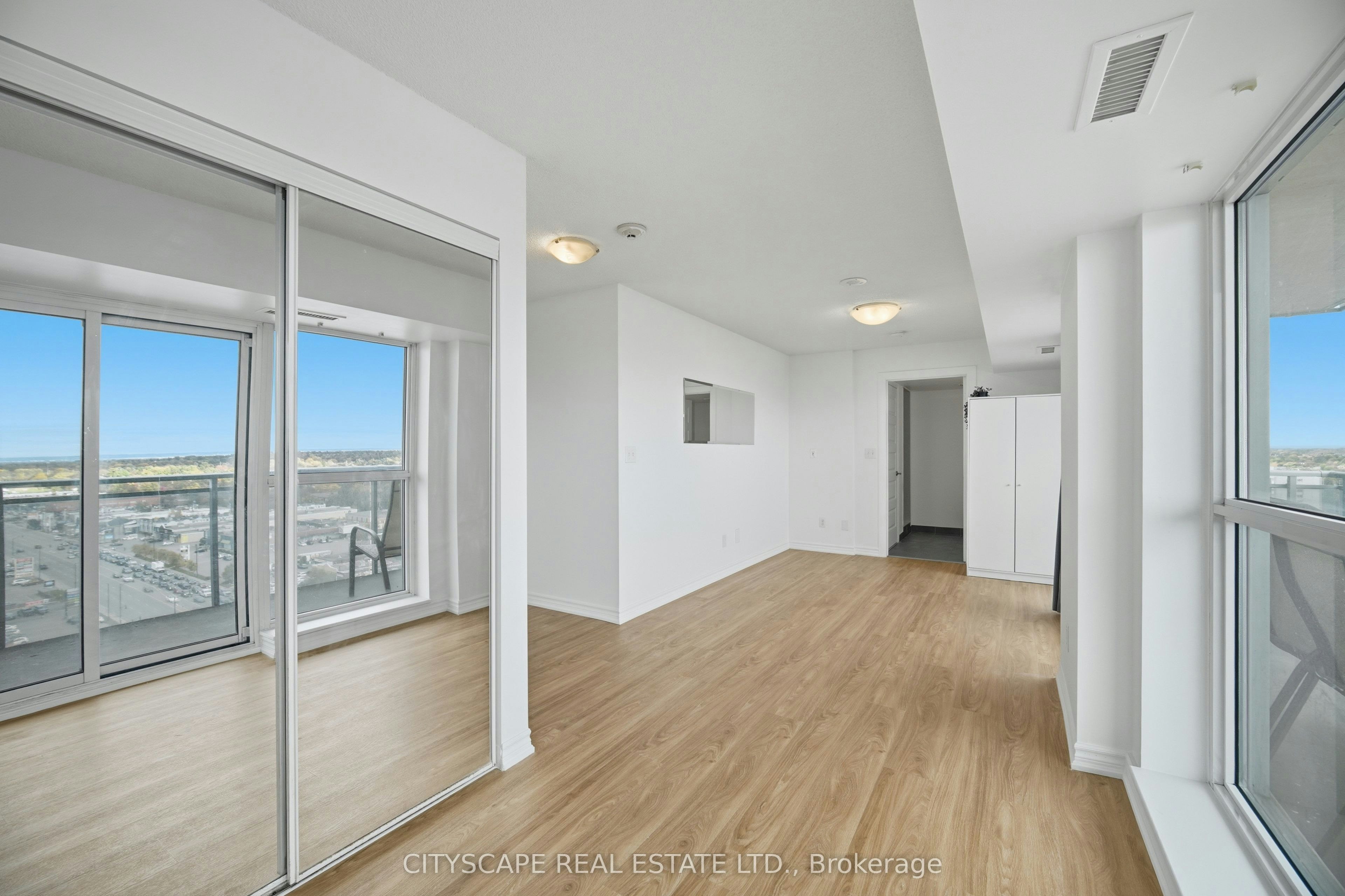 1601-215 Queen Street W, Brampton, ON, L6W 0A9 - 8