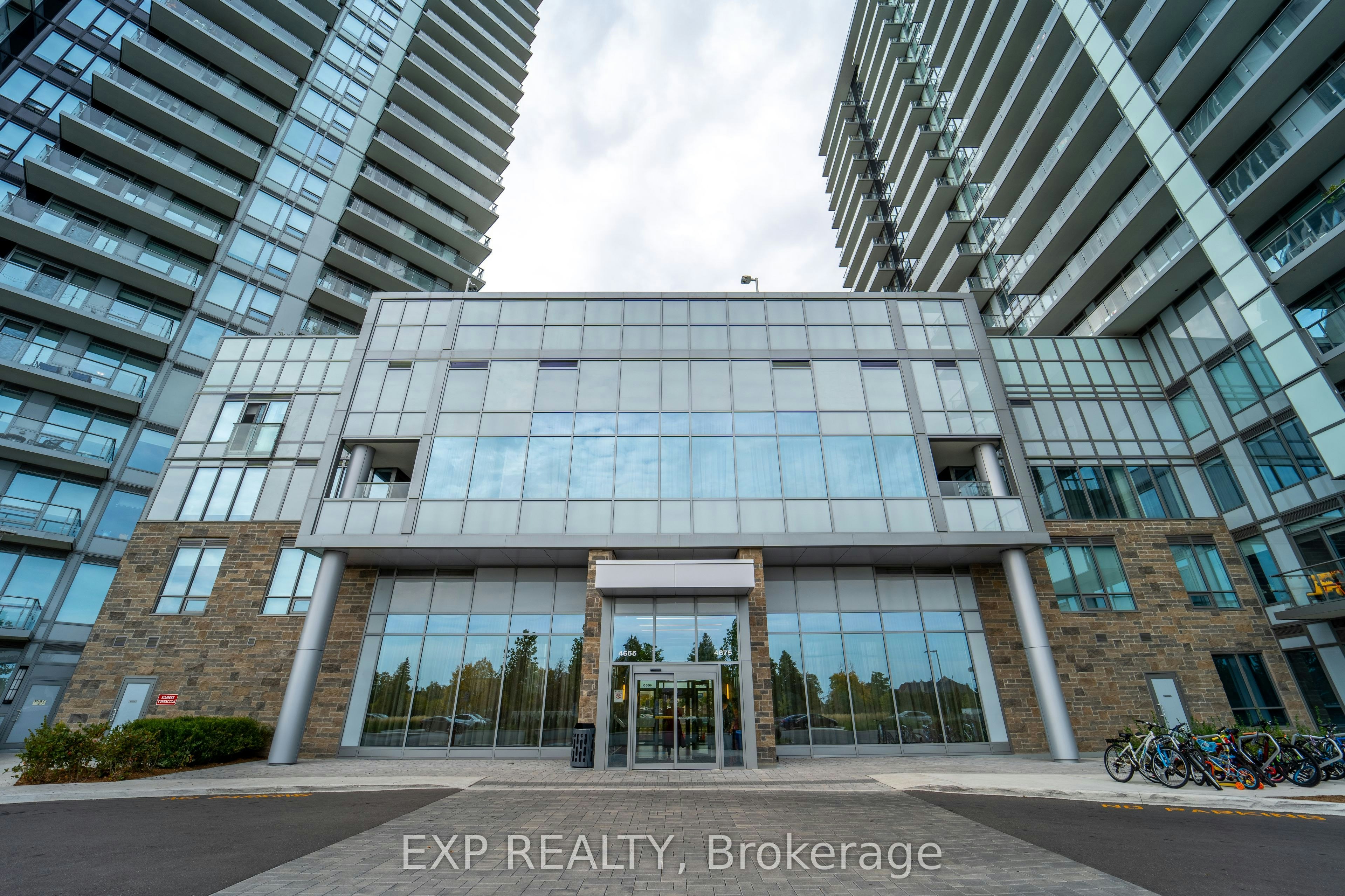 1807-4675 Metcalfe Avenue, Mississauga, ON, L5M 0Z7