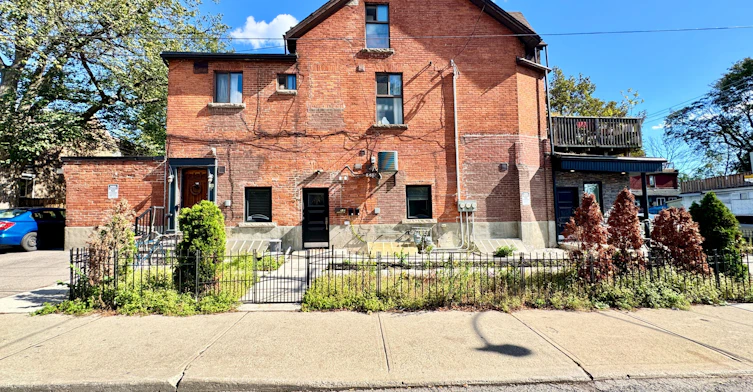 Main-62 Springhurst Avenue, Toronto, ON, M6K 1B6 - 2