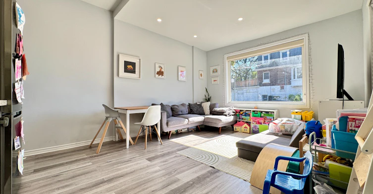 Main-62 Springhurst Avenue, Toronto, ON, M6K 1B6 - 5