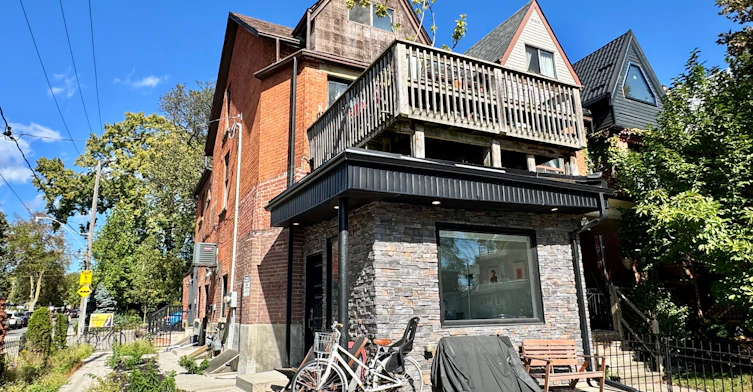 Main-62 Springhurst Avenue, Toronto, ON, M6K 1B6