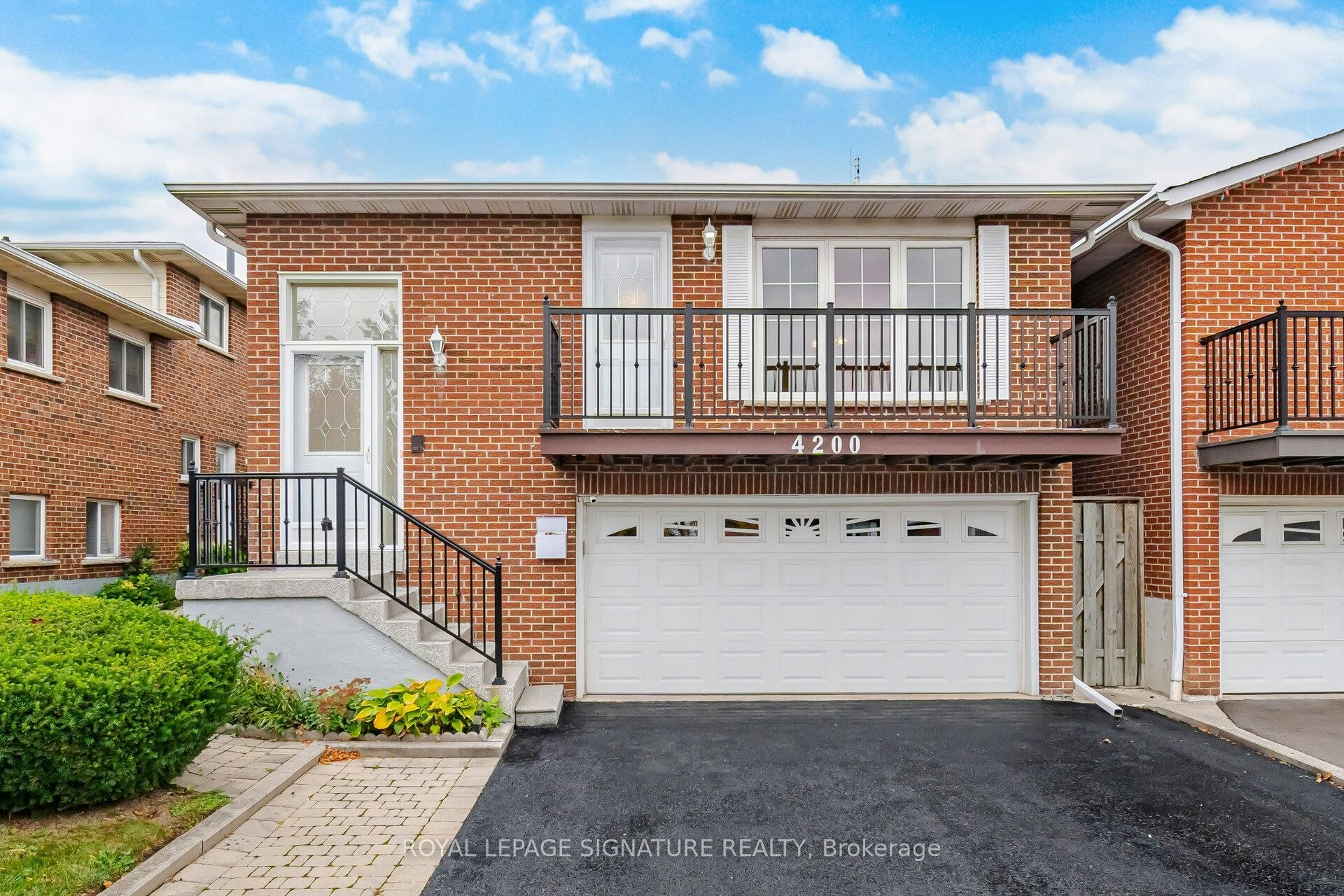 4200 Greybrook Crescent, Mississauga, ON, L4W 3G6
