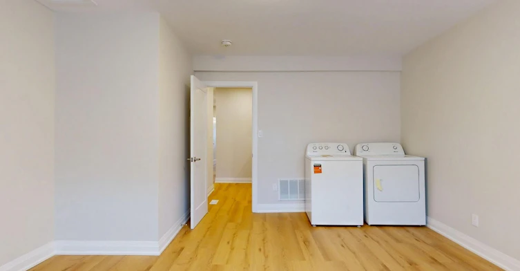 Upper-92 Lappin Avenue, Toronto, ON, M6H 1Y4 - 11