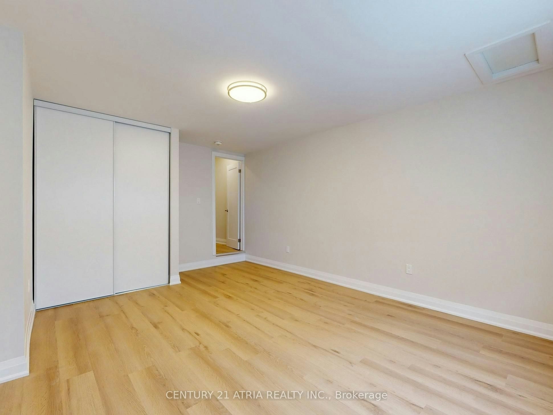 Upper-92 Lappin Avenue, Toronto, ON, M6H 1Y4 - 25