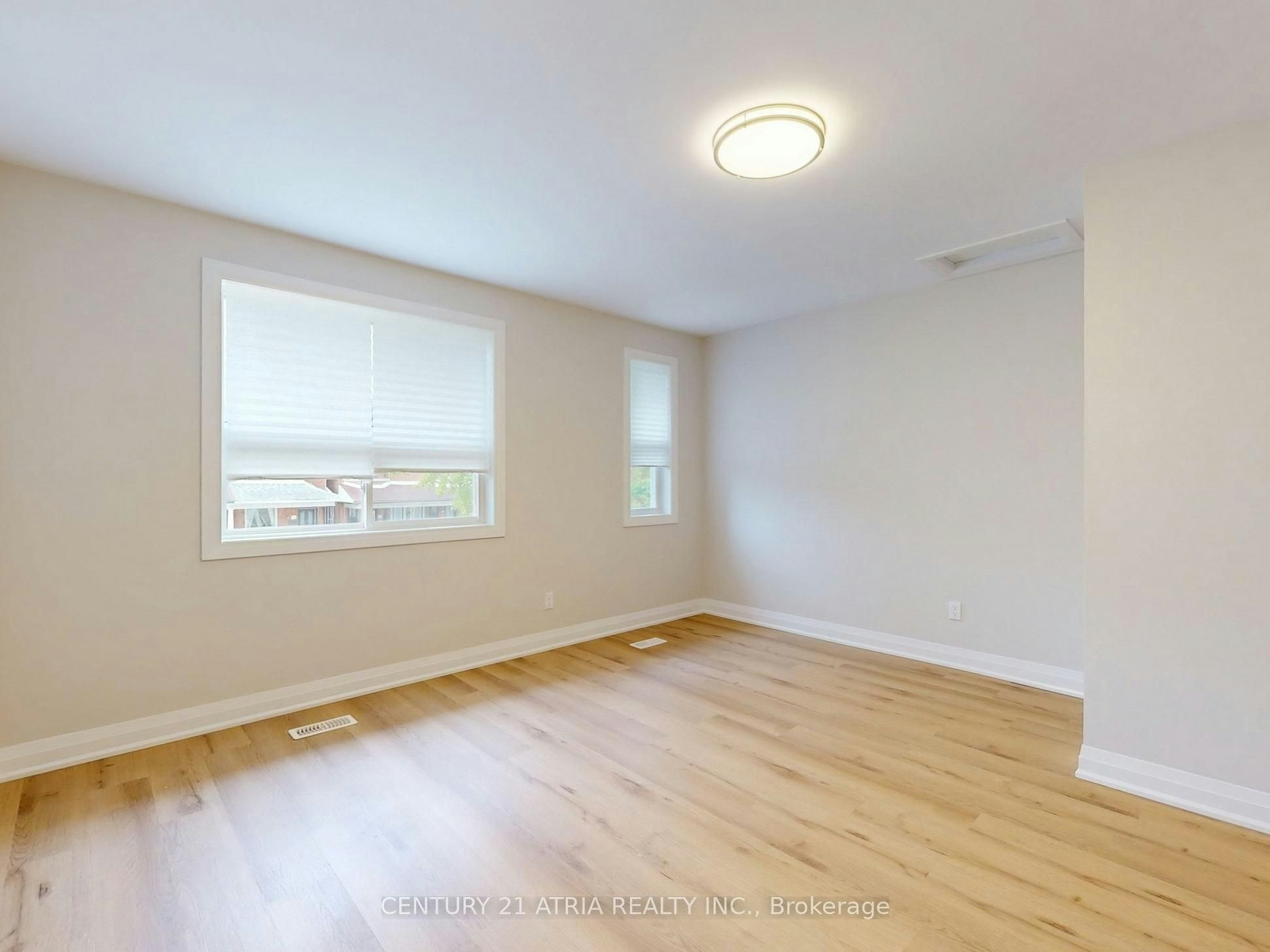 Upper-92 Lappin Avenue, Toronto, ON, M6H 1Y4 - 8