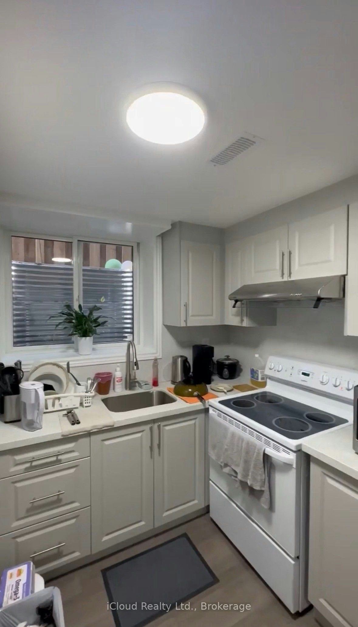 5473 Red Brush Drive, Mississauga, ON, L4Z 4A7 - 3