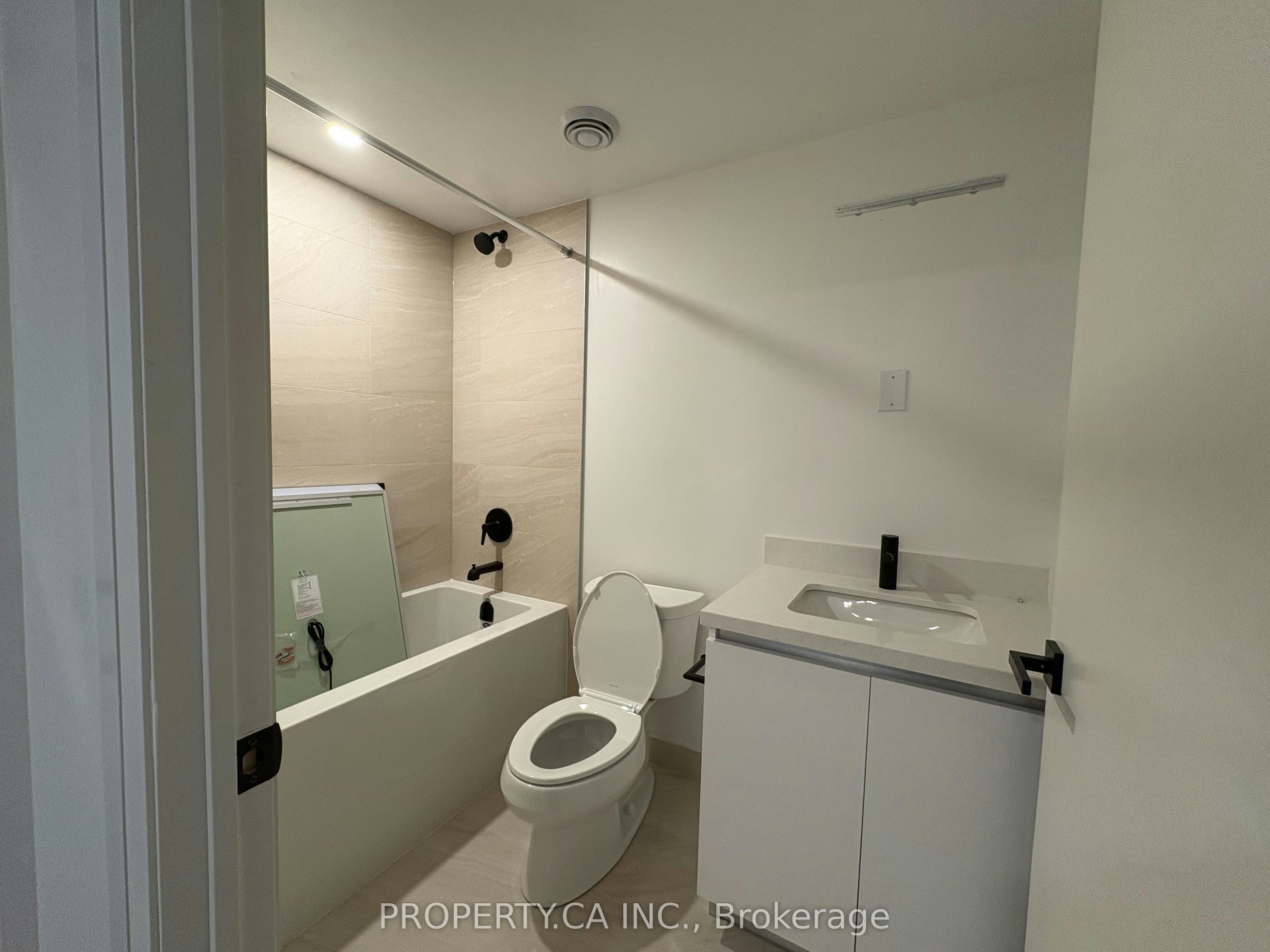 2802-4015 The Exchange Street, Mississauga, ON, L5B 0N9 - 2