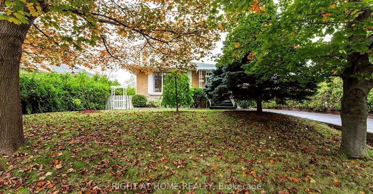 597 Parkside Drive, Oakville, ON, L6K 1P6 - 10