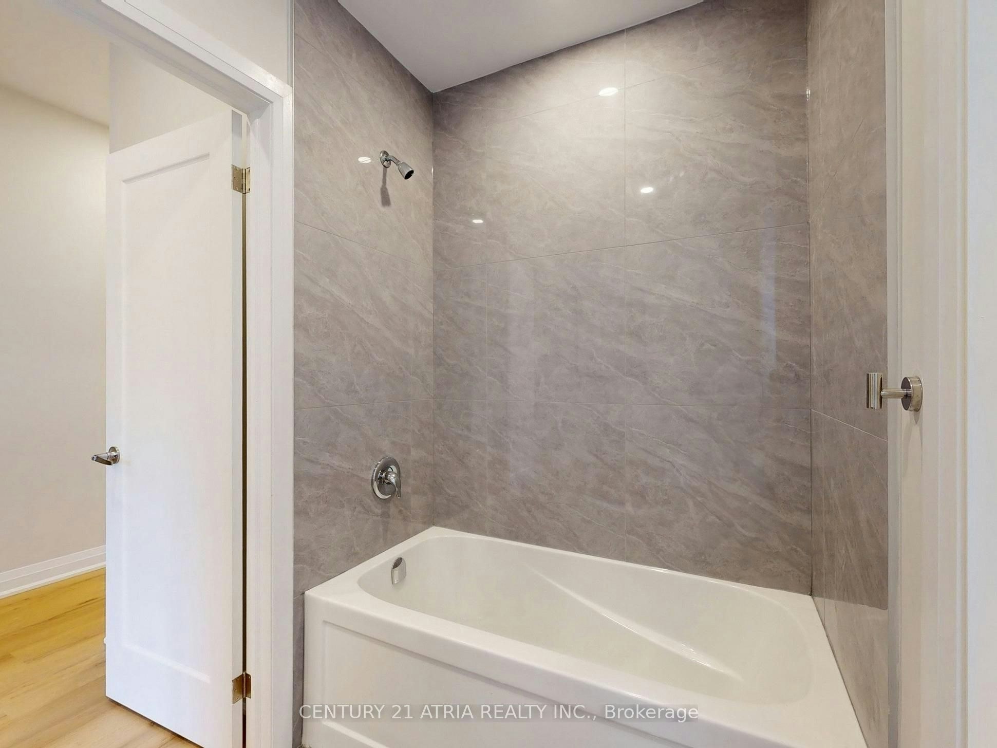 Lower-92 Lappin Avenue, Toronto, ON, M6H 1Y4 - 21